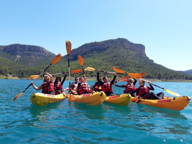 Ruta en Kayak en Montanejos. Una aventura para toda la familia